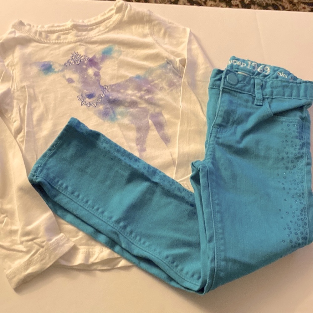 Gap Turquoise Jeans with a long sleeve deer shirt, gap kids size 4/5.